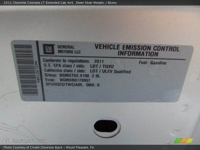 Sheer Silver Metallic / Ebony 2011 Chevrolet Colorado LT Extended Cab 4x4