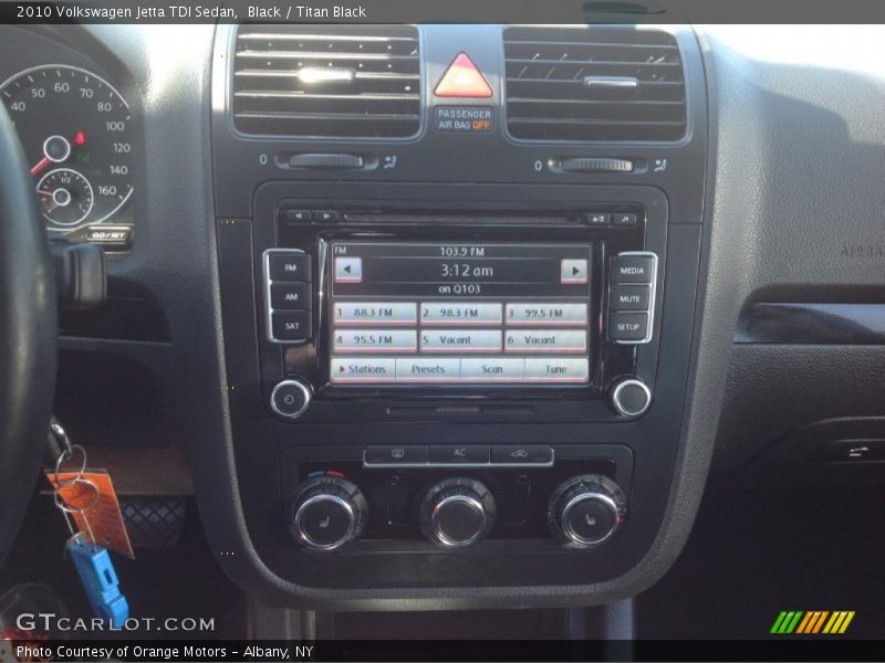 Black / Titan Black 2010 Volkswagen Jetta TDI Sedan
