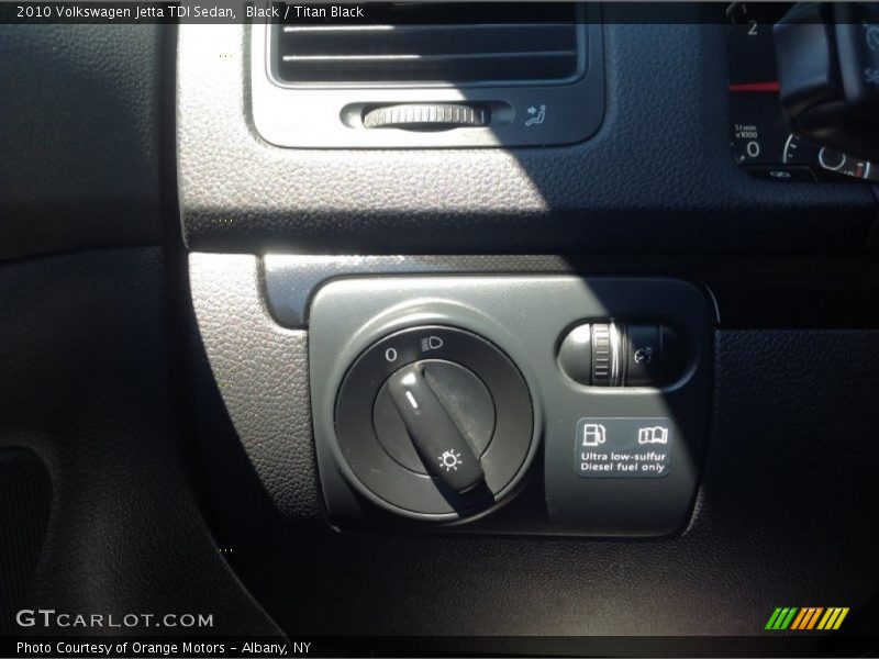 Black / Titan Black 2010 Volkswagen Jetta TDI Sedan
