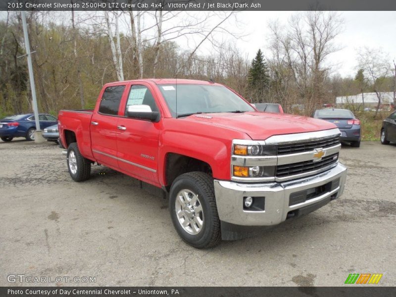 Front 3/4 View of 2015 Silverado 2500HD LTZ Crew Cab 4x4