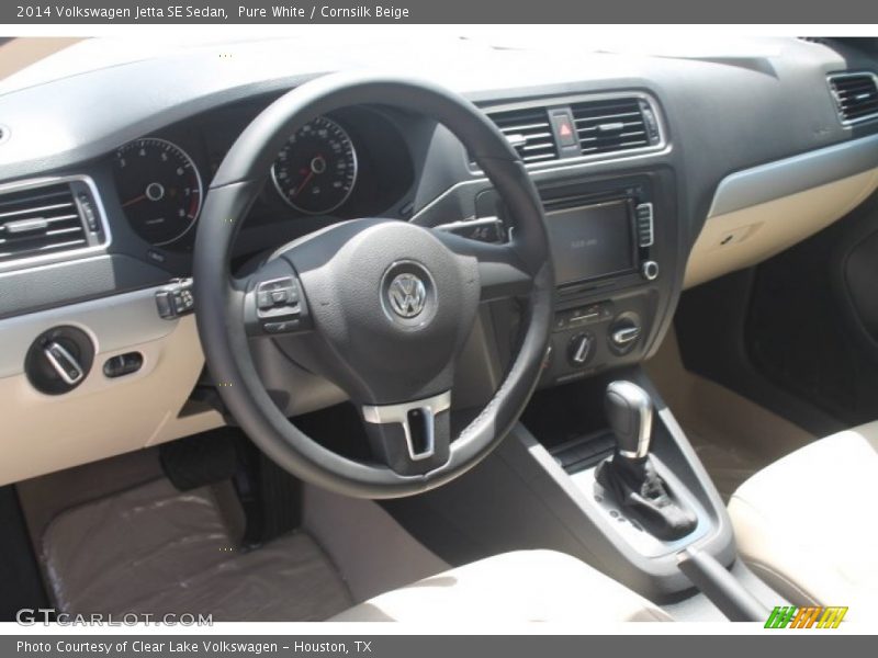 Pure White / Cornsilk Beige 2014 Volkswagen Jetta SE Sedan