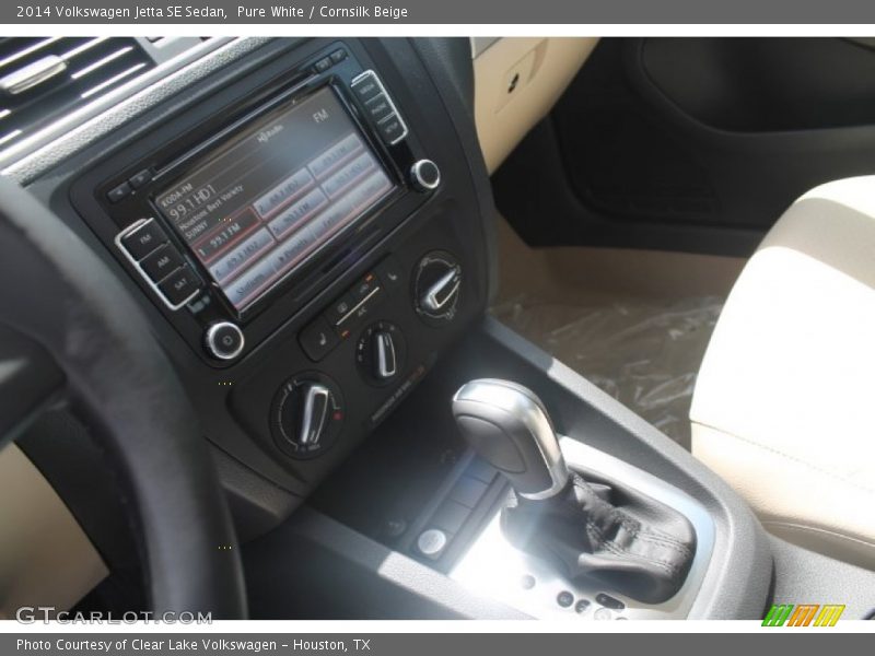 Pure White / Cornsilk Beige 2014 Volkswagen Jetta SE Sedan
