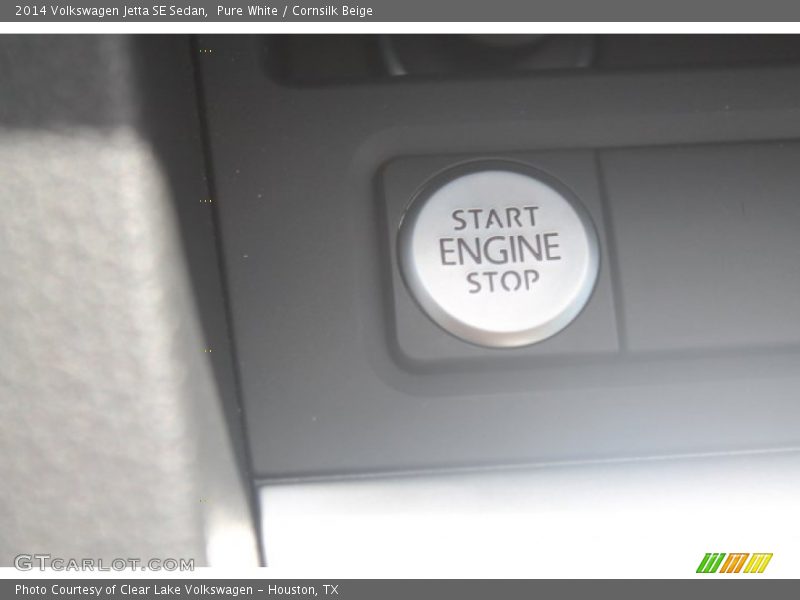 Pure White / Cornsilk Beige 2014 Volkswagen Jetta SE Sedan