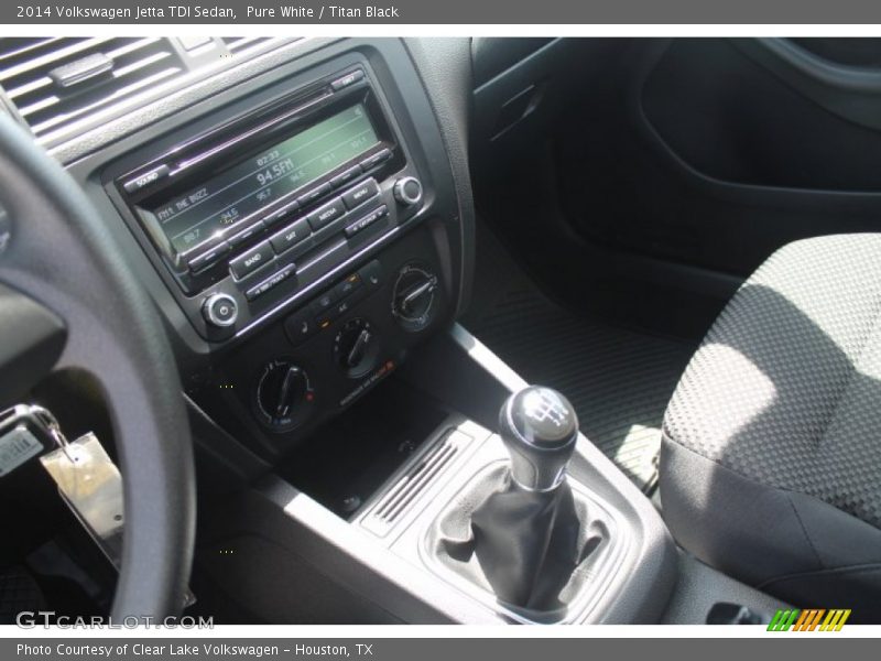 Pure White / Titan Black 2014 Volkswagen Jetta TDI Sedan