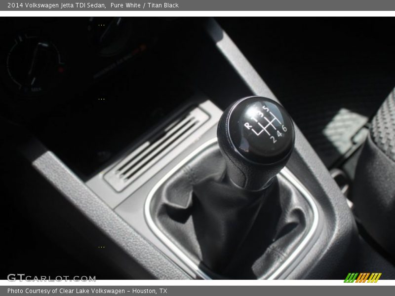 Pure White / Titan Black 2014 Volkswagen Jetta TDI Sedan