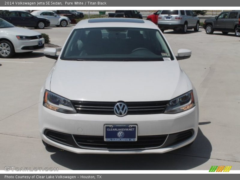 Pure White / Titan Black 2014 Volkswagen Jetta SE Sedan