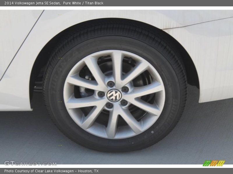 Pure White / Titan Black 2014 Volkswagen Jetta SE Sedan