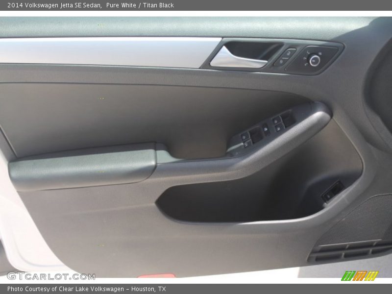Pure White / Titan Black 2014 Volkswagen Jetta SE Sedan