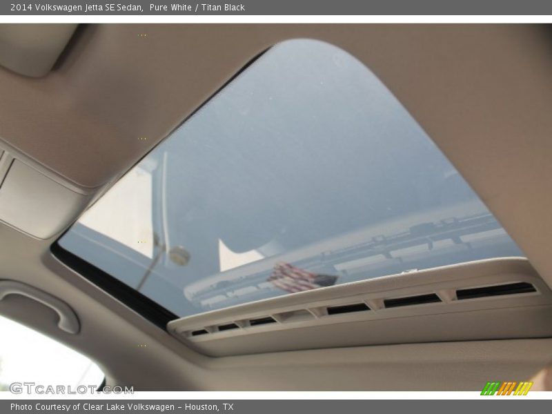 Pure White / Titan Black 2014 Volkswagen Jetta SE Sedan