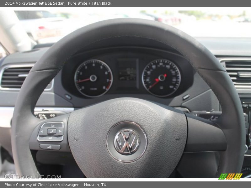 Pure White / Titan Black 2014 Volkswagen Jetta SE Sedan