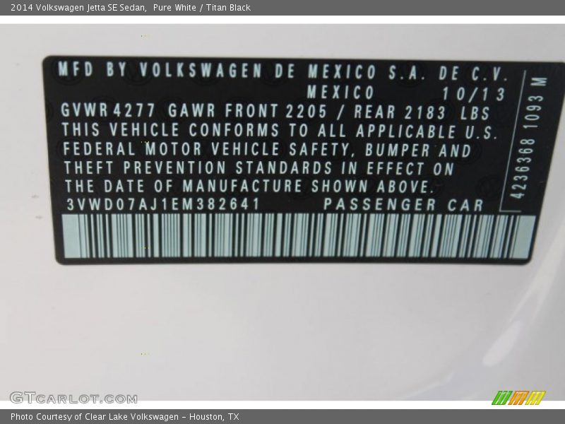 Pure White / Titan Black 2014 Volkswagen Jetta SE Sedan