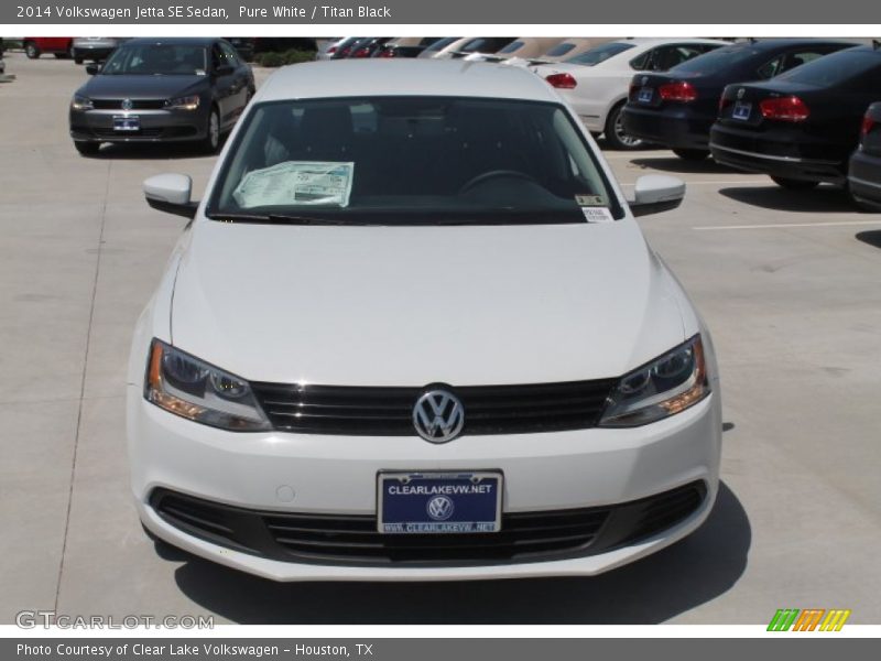 Pure White / Titan Black 2014 Volkswagen Jetta SE Sedan