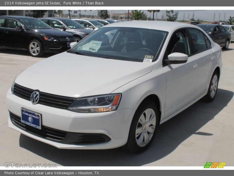 Pure White / Titan Black 2014 Volkswagen Jetta SE Sedan
