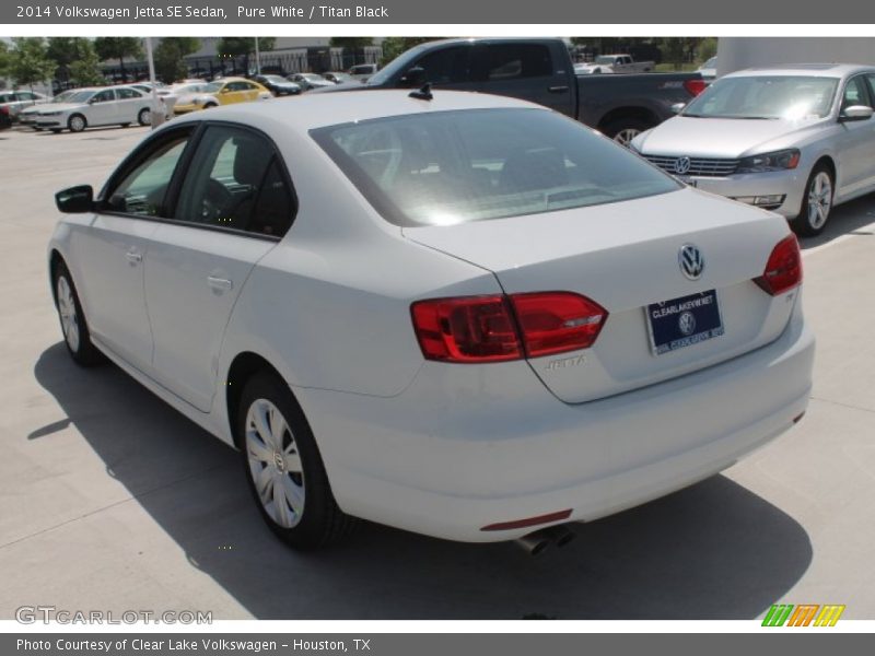 Pure White / Titan Black 2014 Volkswagen Jetta SE Sedan