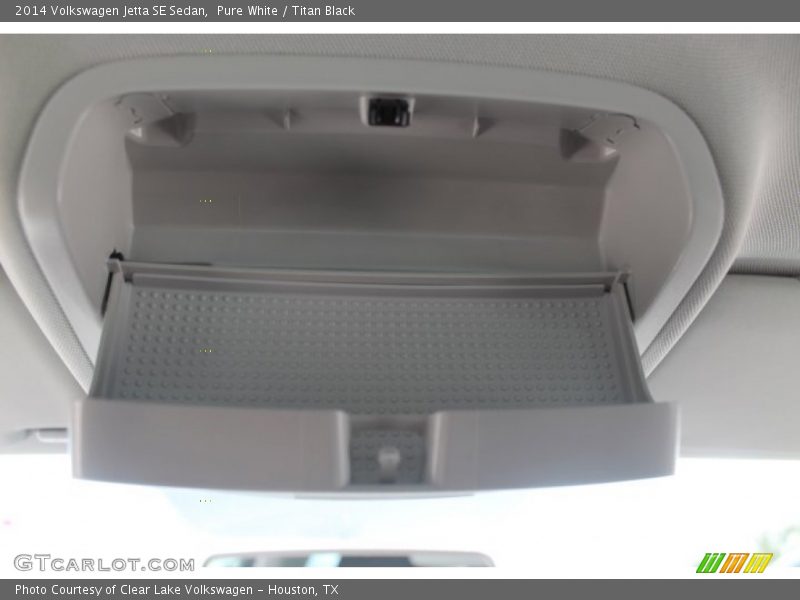 Pure White / Titan Black 2014 Volkswagen Jetta SE Sedan
