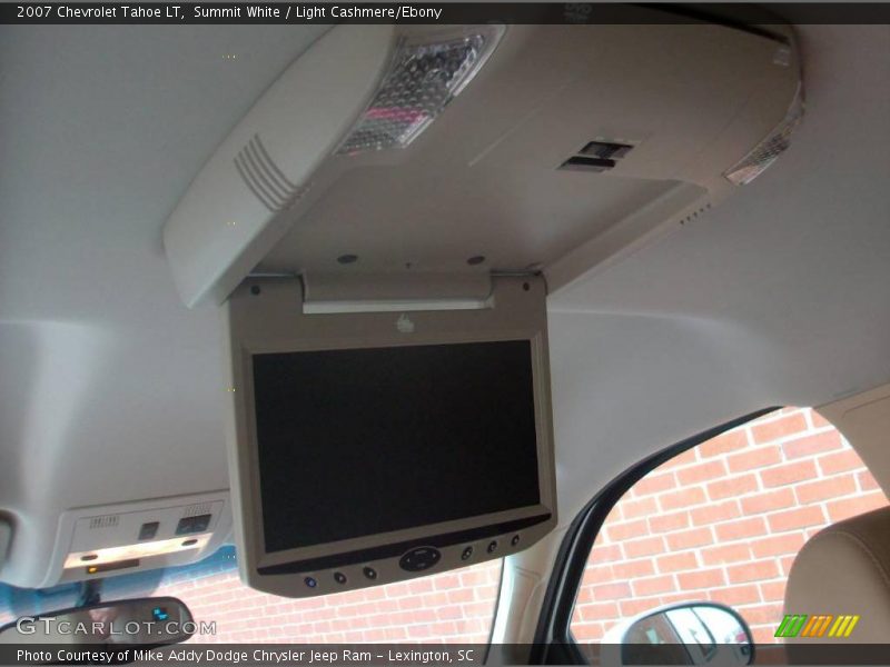 Summit White / Light Cashmere/Ebony 2007 Chevrolet Tahoe LT