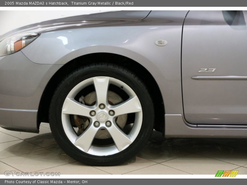 Titanium Gray Metallic / Black/Red 2005 Mazda MAZDA3 s Hatchback
