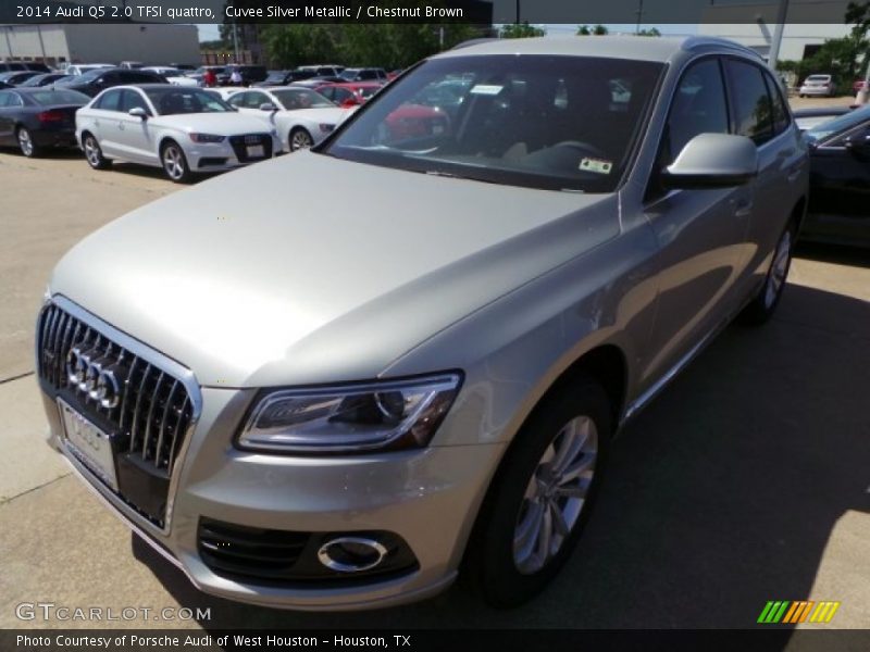 Front 3/4 View of 2014 Q5 2.0 TFSI quattro