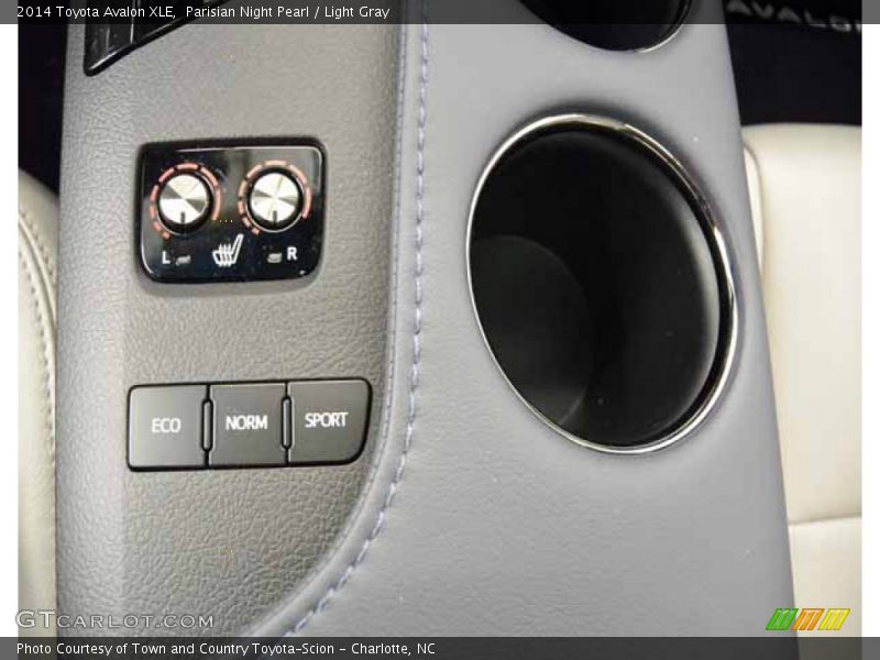 Parisian Night Pearl / Light Gray 2014 Toyota Avalon XLE