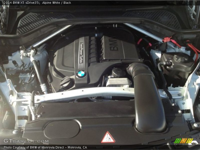 Alpine White / Black 2014 BMW X5 sDrive35i