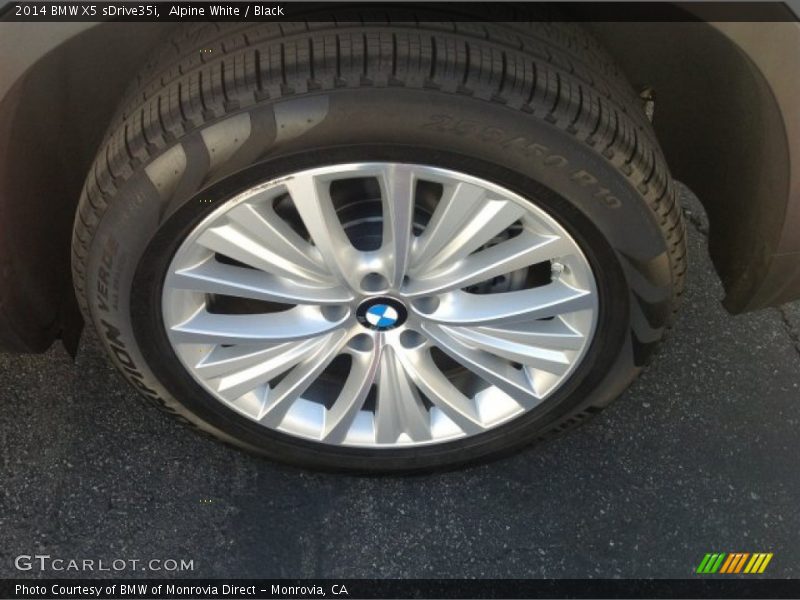 Alpine White / Black 2014 BMW X5 sDrive35i
