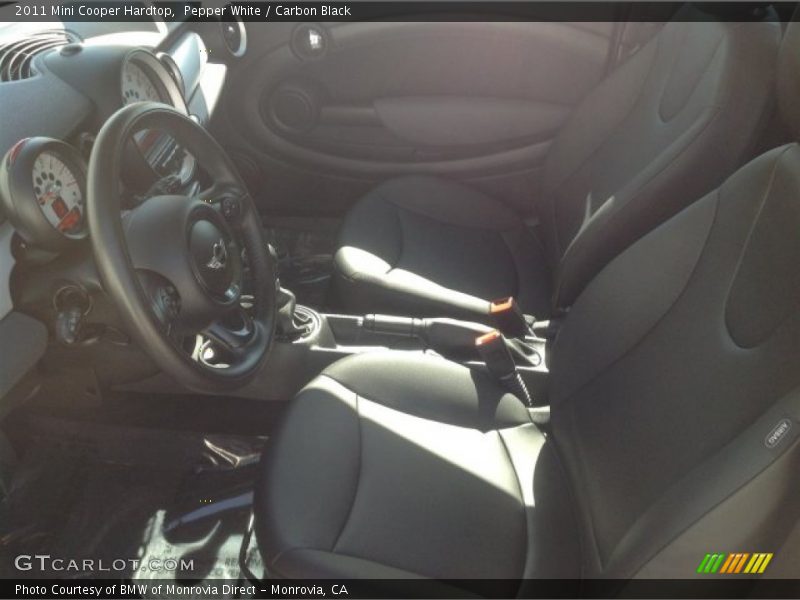 Pepper White / Carbon Black 2011 Mini Cooper Hardtop