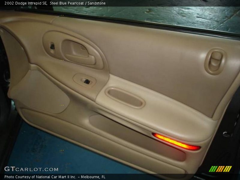 Steel Blue Pearlcoat / Sandstone 2002 Dodge Intrepid SE