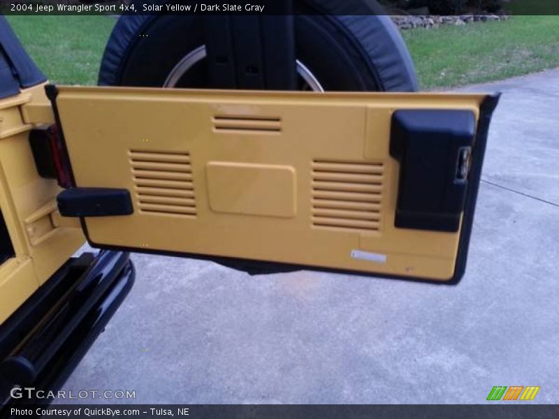 Solar Yellow / Dark Slate Gray 2004 Jeep Wrangler Sport 4x4