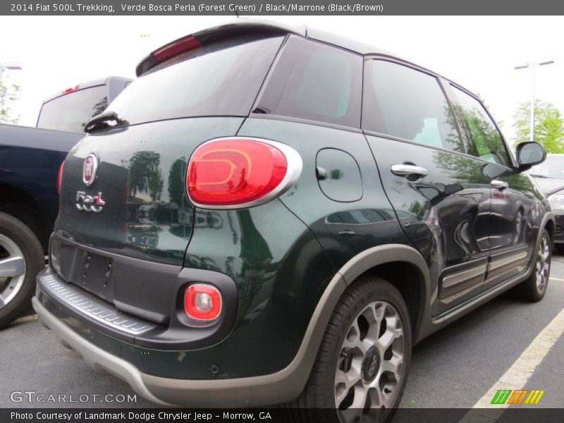 Verde Bosca Perla (Forest Green) / Black/Marrone (Black/Brown) 2014 Fiat 500L Trekking