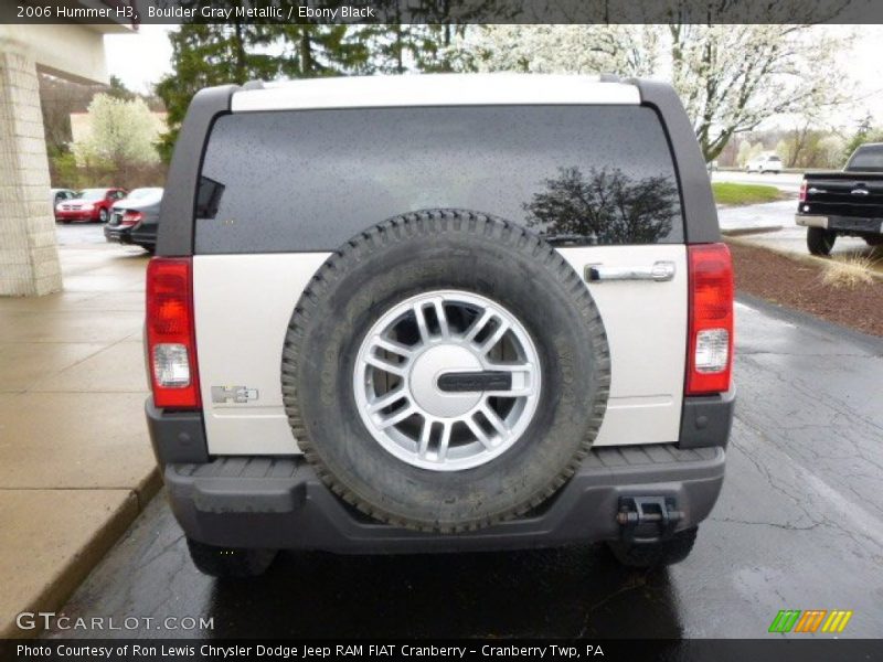 Boulder Gray Metallic / Ebony Black 2006 Hummer H3