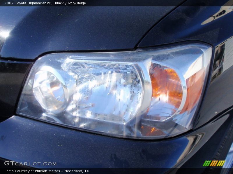 Black / Ivory Beige 2007 Toyota Highlander V6