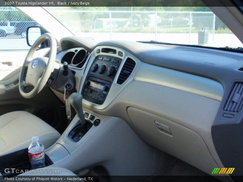 Black / Ivory Beige 2007 Toyota Highlander V6
