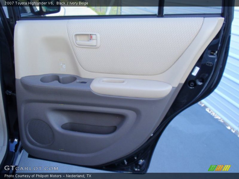 Black / Ivory Beige 2007 Toyota Highlander V6