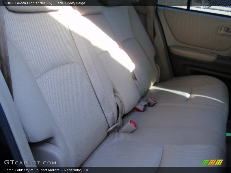 Black / Ivory Beige 2007 Toyota Highlander V6