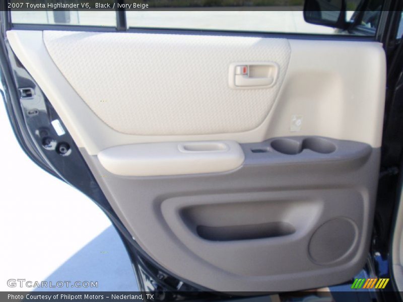 Black / Ivory Beige 2007 Toyota Highlander V6