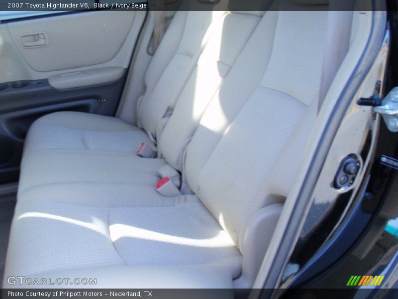 Black / Ivory Beige 2007 Toyota Highlander V6