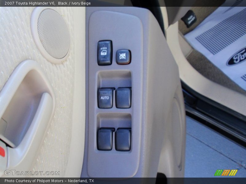 Black / Ivory Beige 2007 Toyota Highlander V6