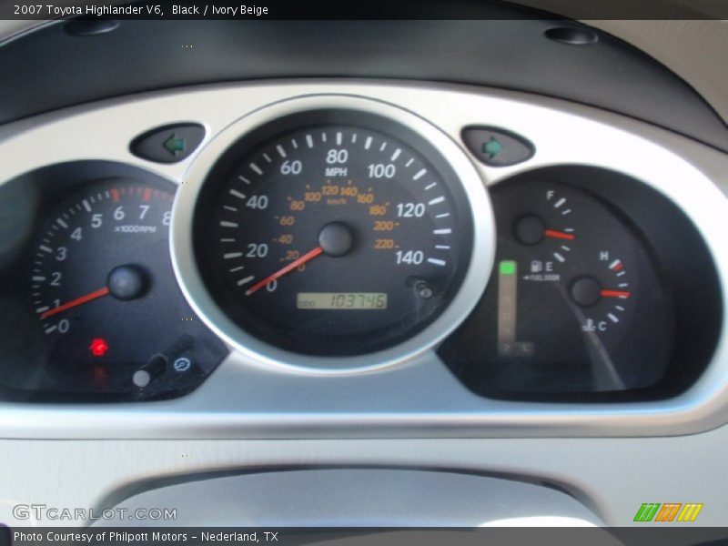 Black / Ivory Beige 2007 Toyota Highlander V6