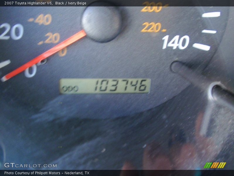 Black / Ivory Beige 2007 Toyota Highlander V6