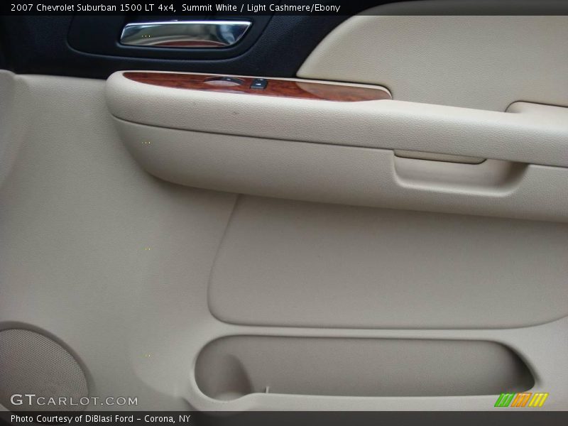 Summit White / Light Cashmere/Ebony 2007 Chevrolet Suburban 1500 LT 4x4