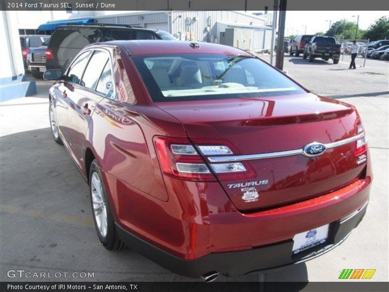 Sunset / Dune 2014 Ford Taurus SEL