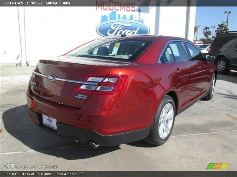 Sunset / Dune 2014 Ford Taurus SEL
