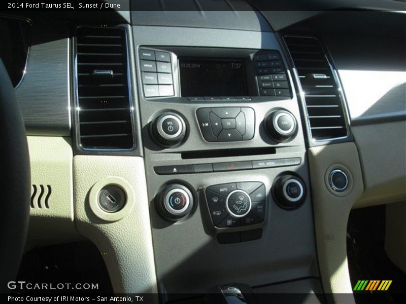 Sunset / Dune 2014 Ford Taurus SEL
