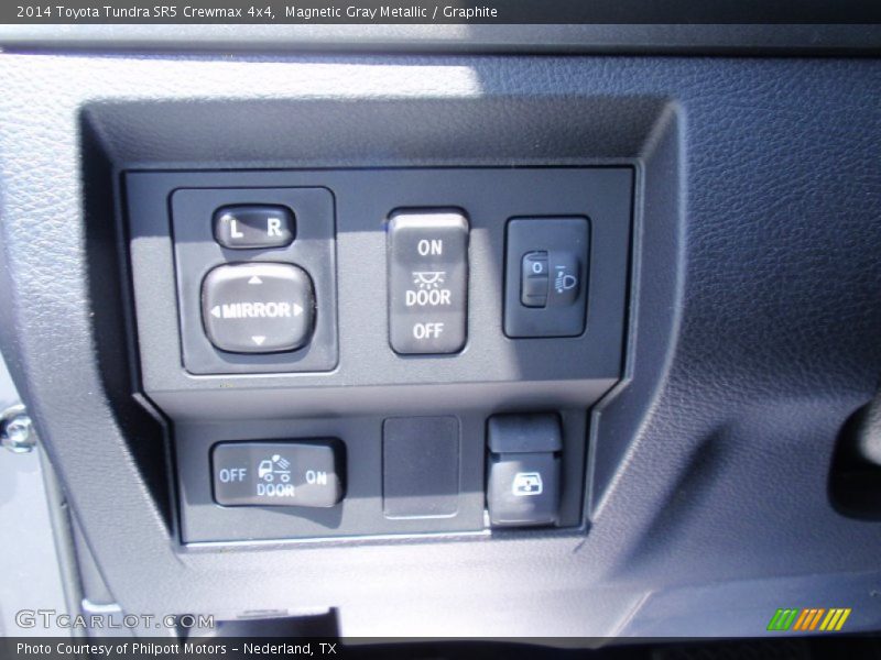 Magnetic Gray Metallic / Graphite 2014 Toyota Tundra SR5 Crewmax 4x4