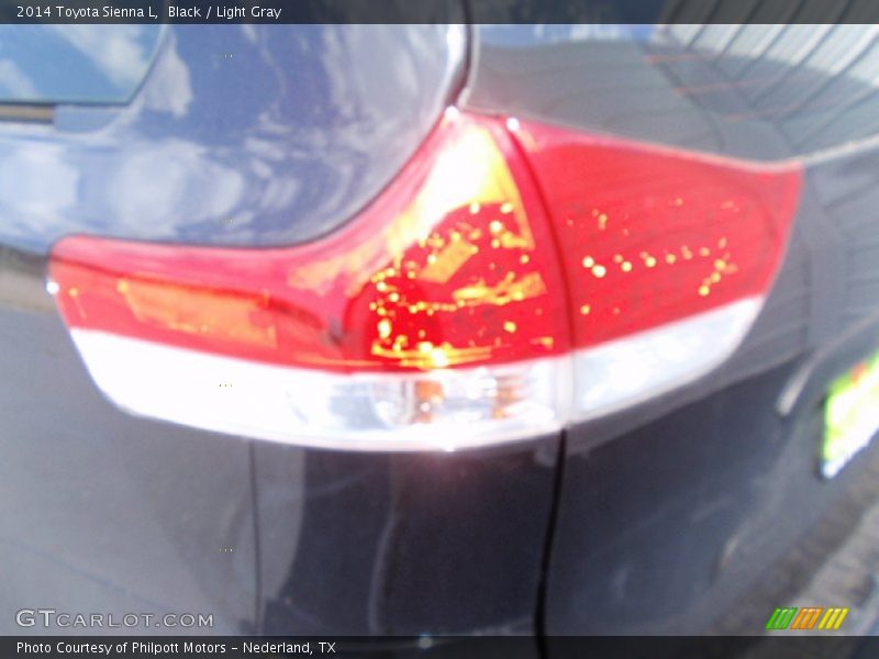 Black / Light Gray 2014 Toyota Sienna L