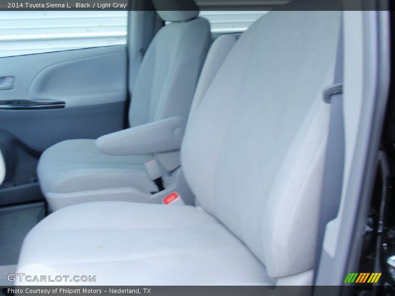 Black / Light Gray 2014 Toyota Sienna L