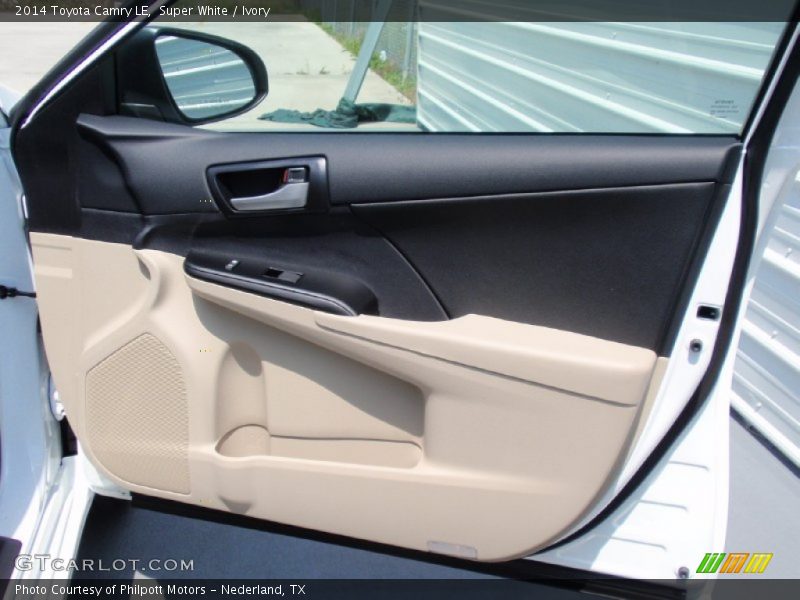 Super White / Ivory 2014 Toyota Camry LE