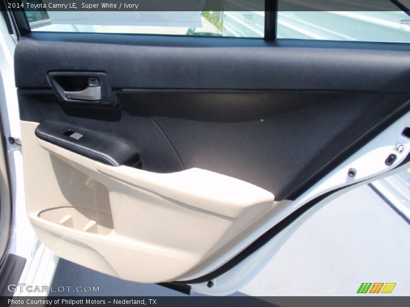 Super White / Ivory 2014 Toyota Camry LE