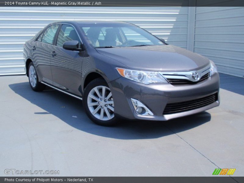 Magnetic Gray Metallic / Ash 2014 Toyota Camry XLE