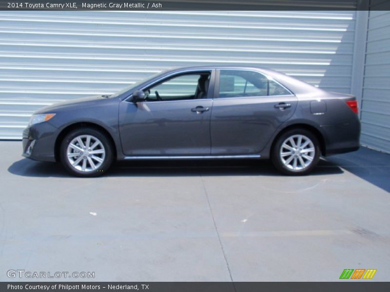 Magnetic Gray Metallic / Ash 2014 Toyota Camry XLE